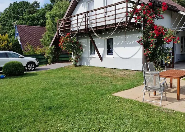 Semesterbostad Nina *